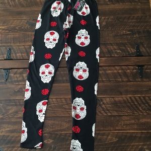 Skull & Rose Leggings